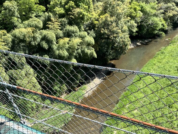 草山温泉　西紀壮　橋